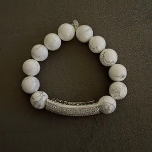 Silver beaded bracelet